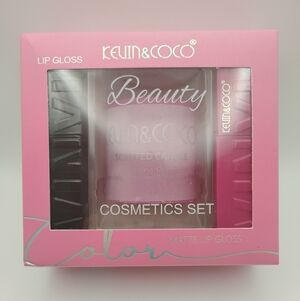 Kevin & Coco Beauty Cosmetics Set includes lip glosses and a scented candle